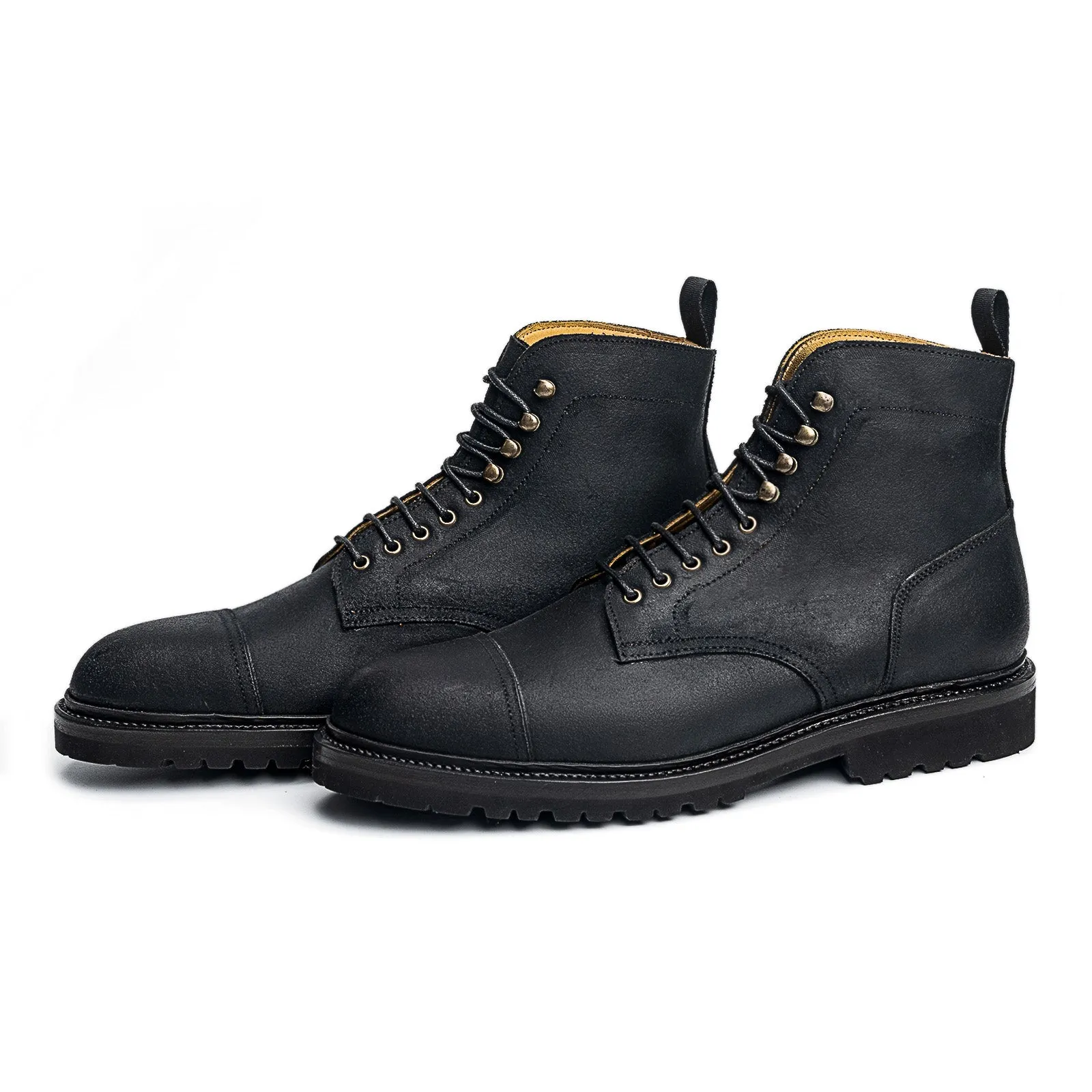 116210 - BLACK WAXY COMMANDER - E