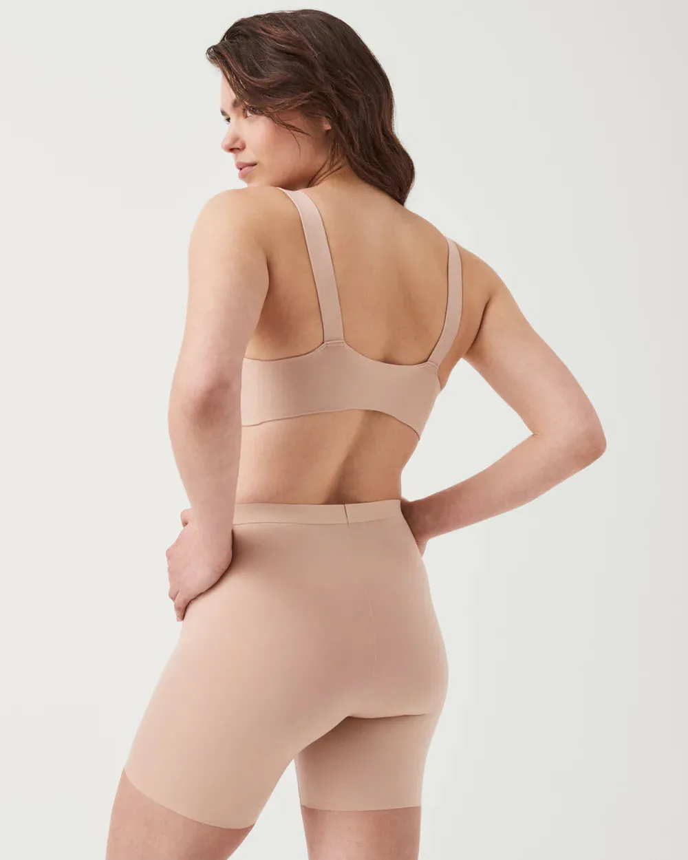 Invisible Shaping Girlshort // beige