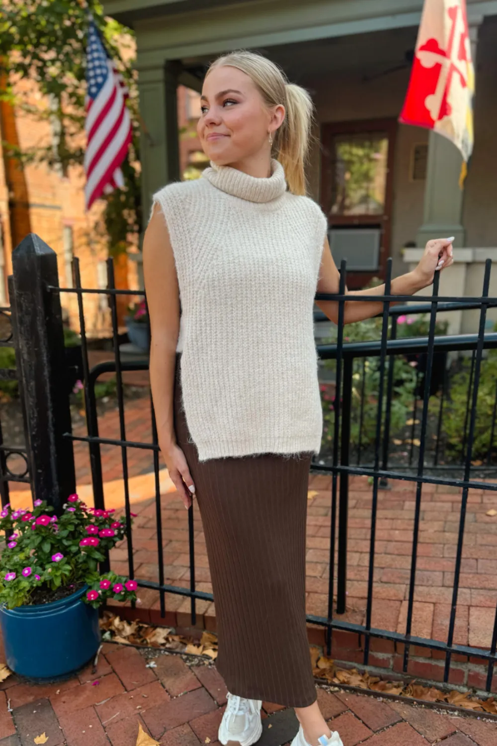 Molly Bracken Knitted Sleeveless Sweater - Cream