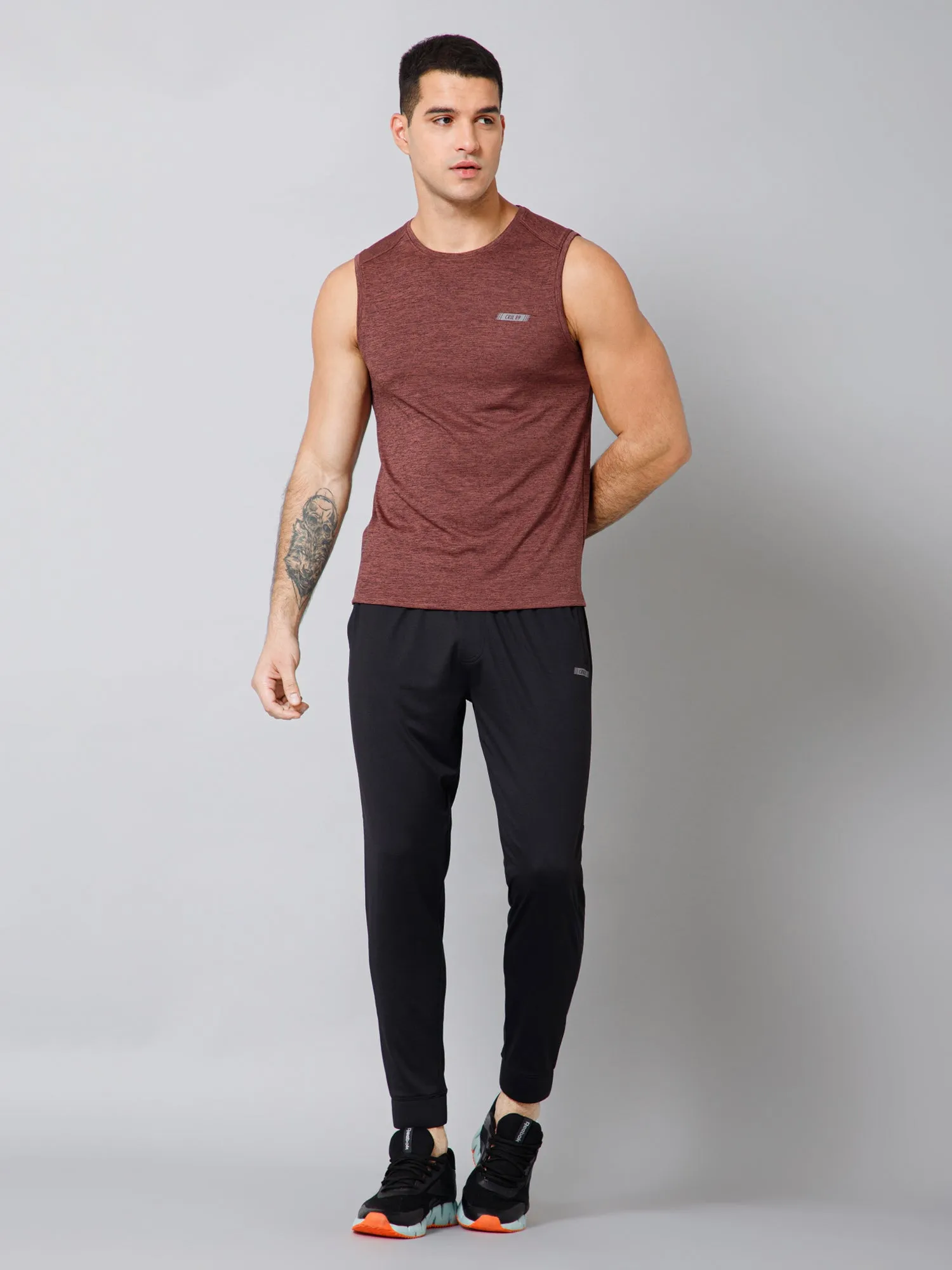 Regular Fit Solid Round Neck Sleeveless Wine Active Wear T-Shirt for Men